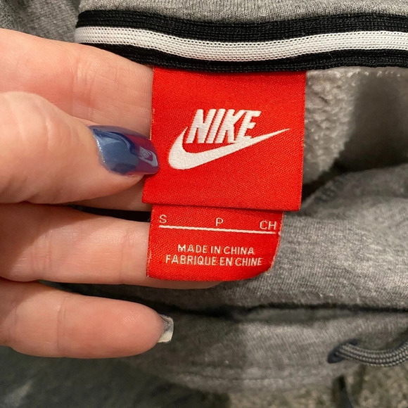 Nike Essential Funnel-Neck Pullover sweatshirt 16264 - Picture 8 of 11